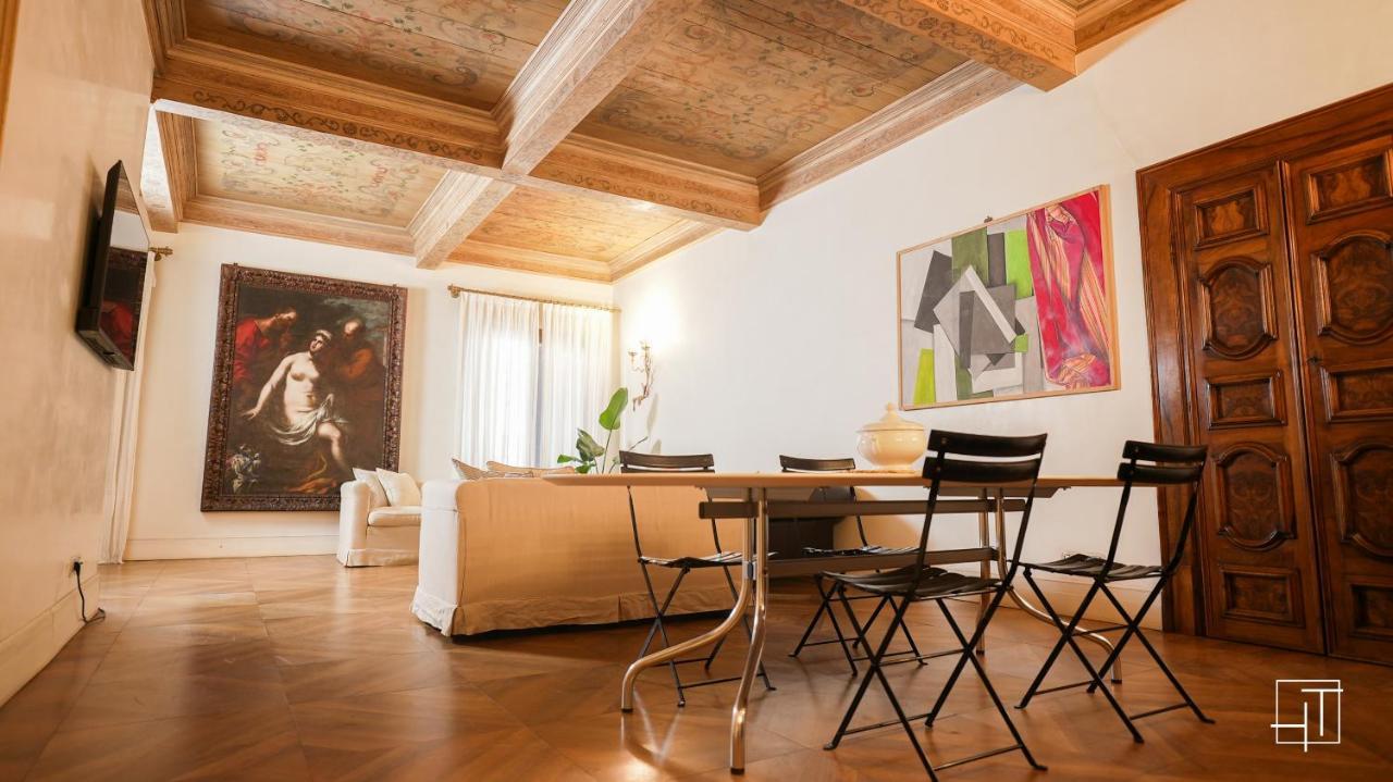 Ht - Casa Del Pittore In Piazza Delle Erbe Padoue Extérieur photo